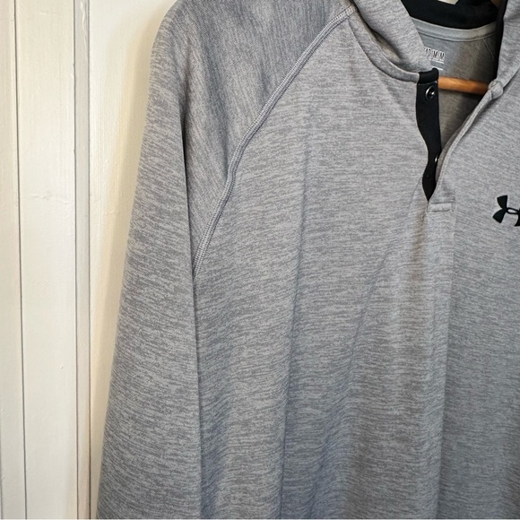 Under Armour Men’s Heat Gear Long Sleeve Hoodie Teeshirt Loose Fit size M - Picture 4 of 9